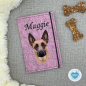 Preview: Designbeispiel der Impfpasshülle in rosenholz meliert für den Malinois