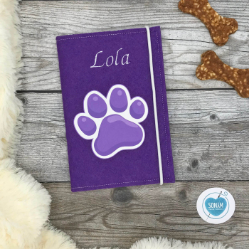 Personalisierte Impfpasshülle Hund in lila