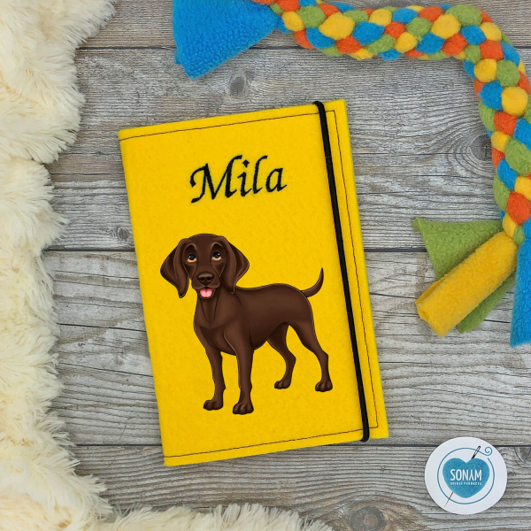 Deutsch Kurzhaar braun personalisierte Impfpasshülle Hund in gelb