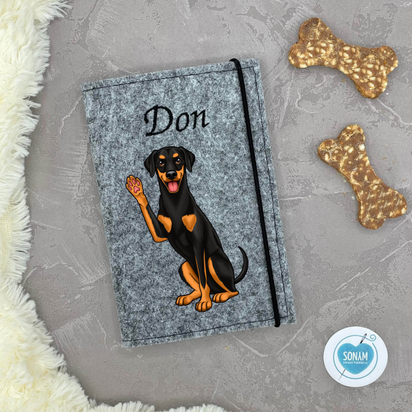 Dobermann schwarz personalisierte Impfpasshülle Hund in grau meliert