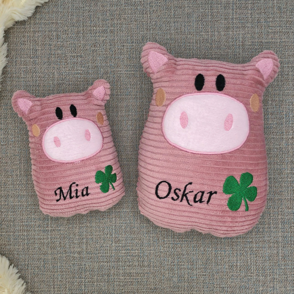 Hundespielzeug Schwein mit Kleeblatt personalisiert